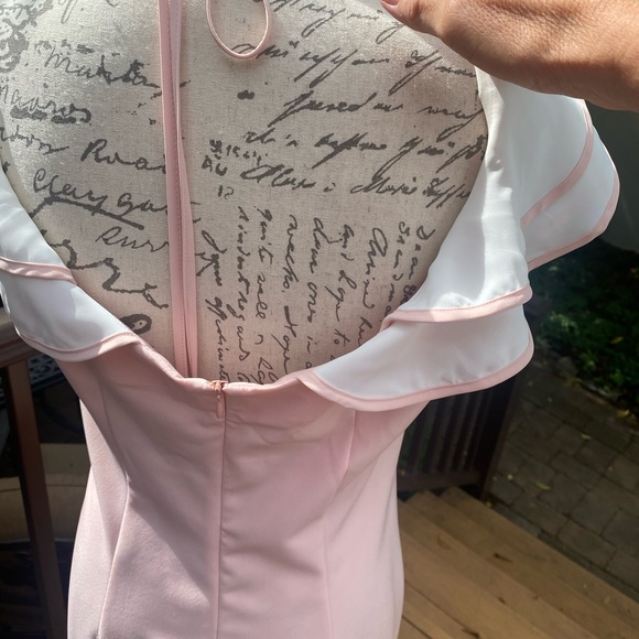 Dress - Picture 3 of 3